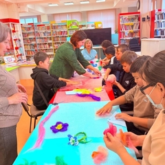 Мир творчества в библиотеке